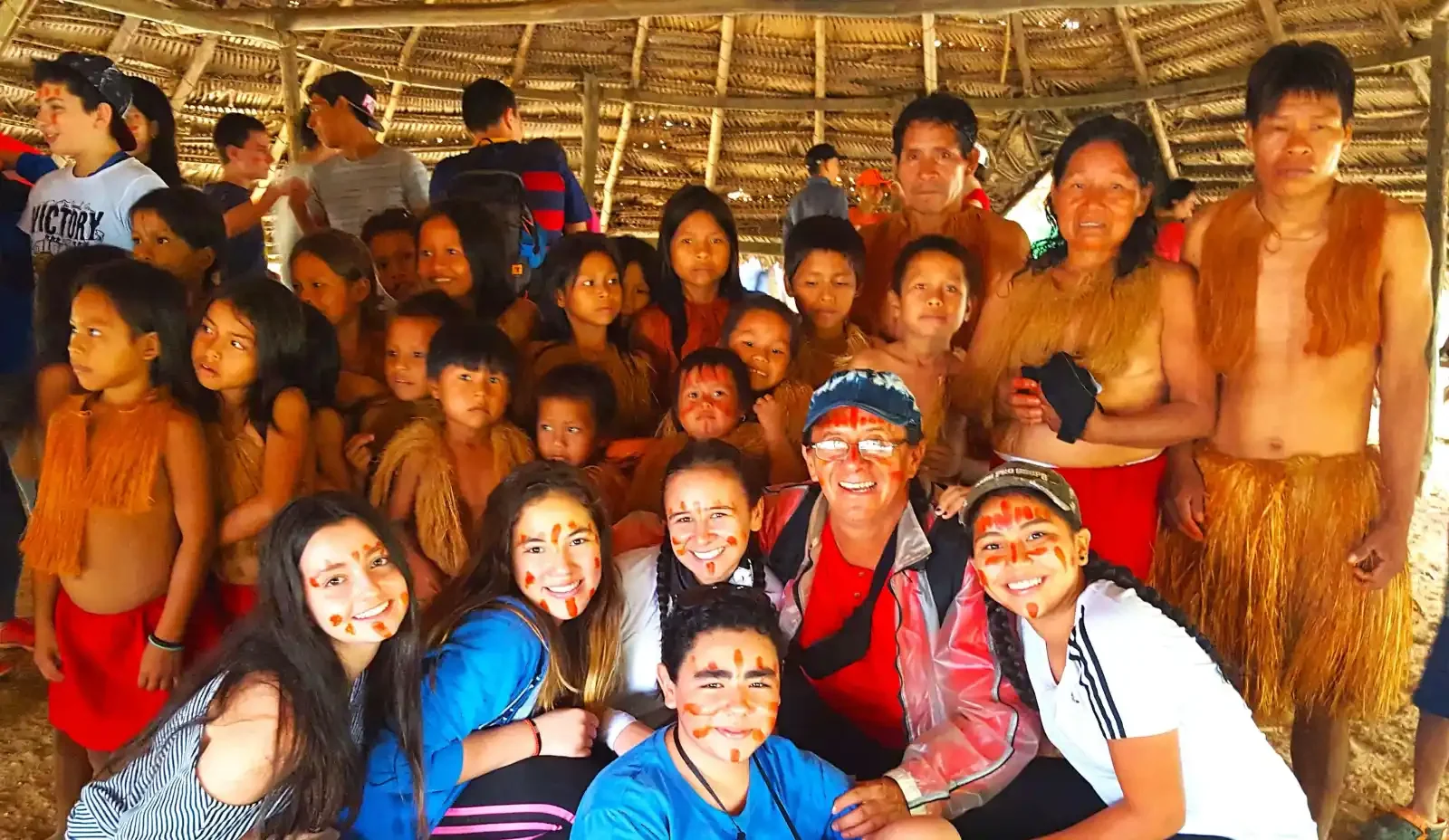 Colegio Alemán — Comunidad La Libertad con indígenas Yaguas