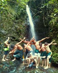 Salida pedagógica — Cascada en la ruta pedagógica