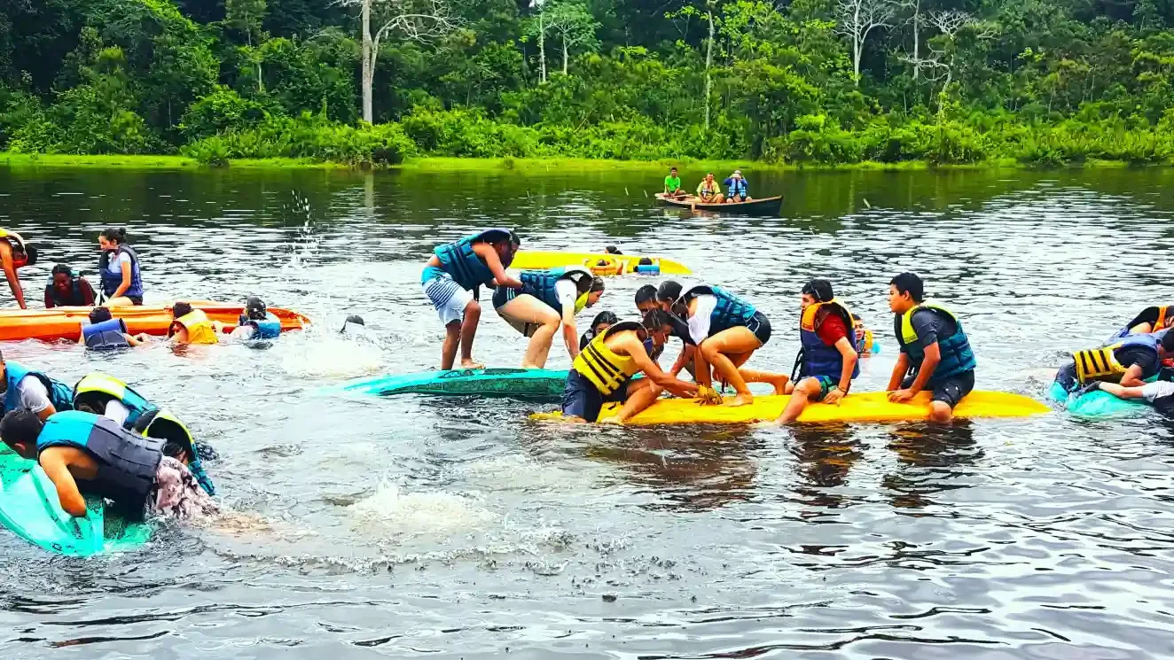 Colegio Luis Horacio Gómez — Juegos Tribales en el Lago de Marasha