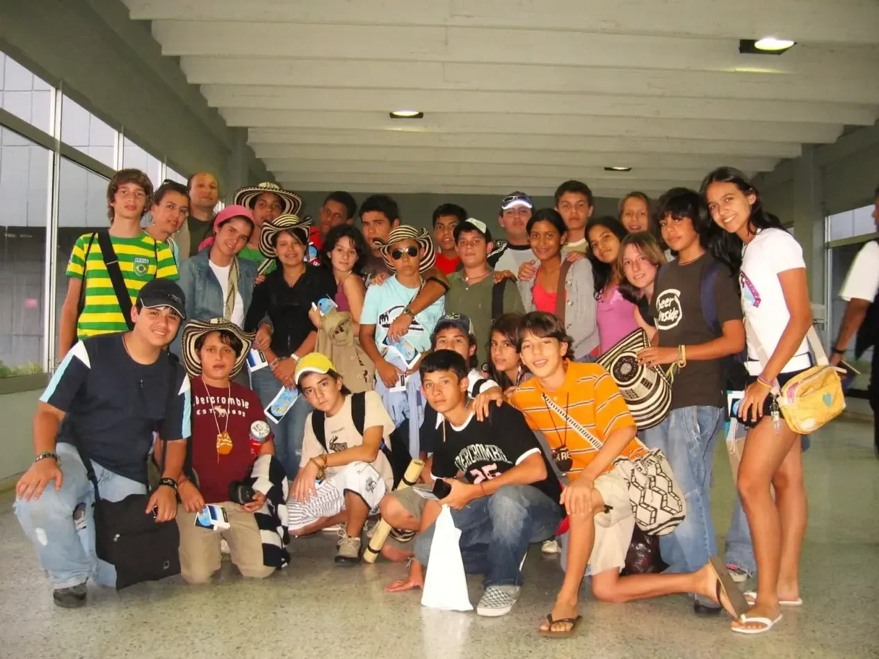 Colegio Bennett — Inicio excursión Tayrona y Guajira