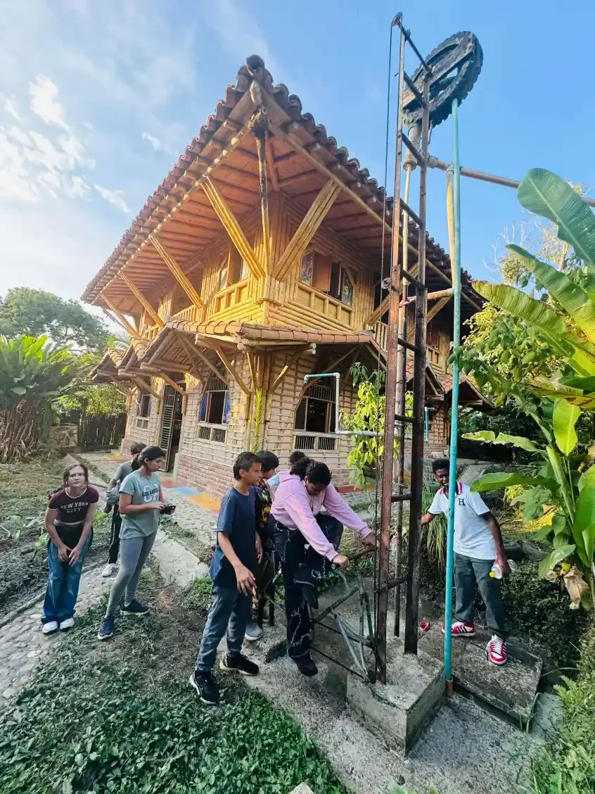 Colegio Encuentros — Granja de Mamá Lulú