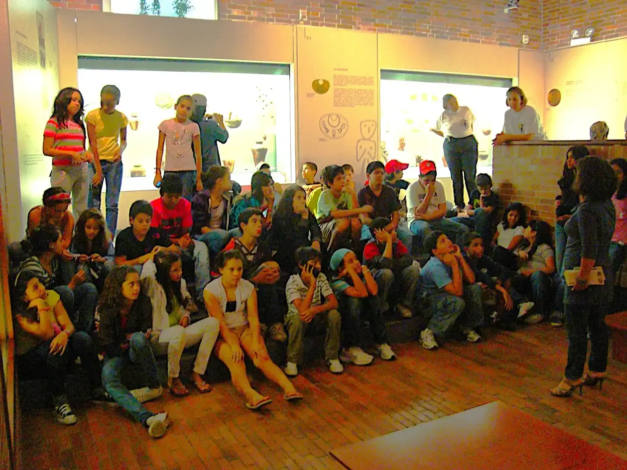 Colegio Alemán — Museo del Oro Quimbaya en Armenia