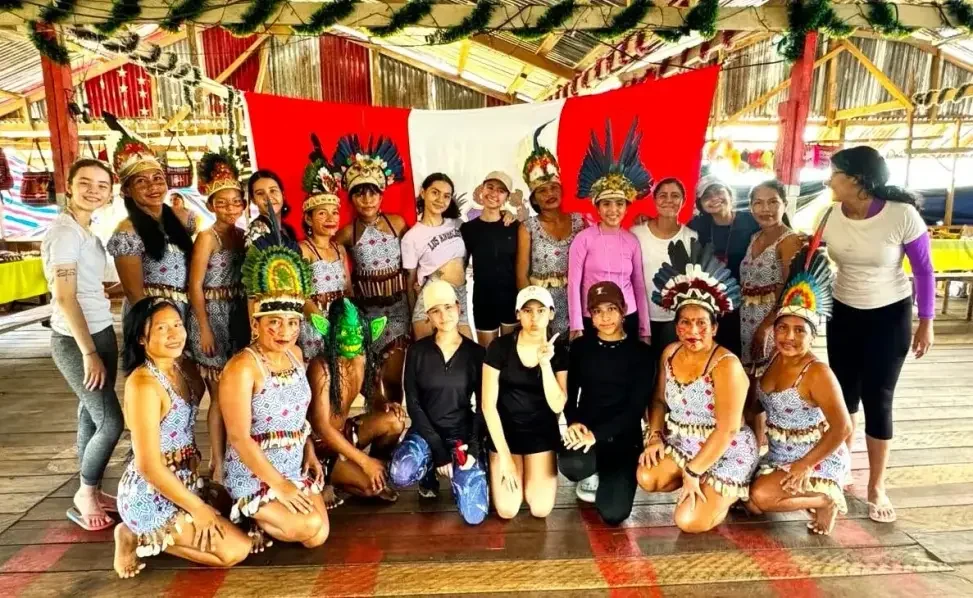 Liceo Benalcázar — Puerto Alegría Perú - Danzas típicas