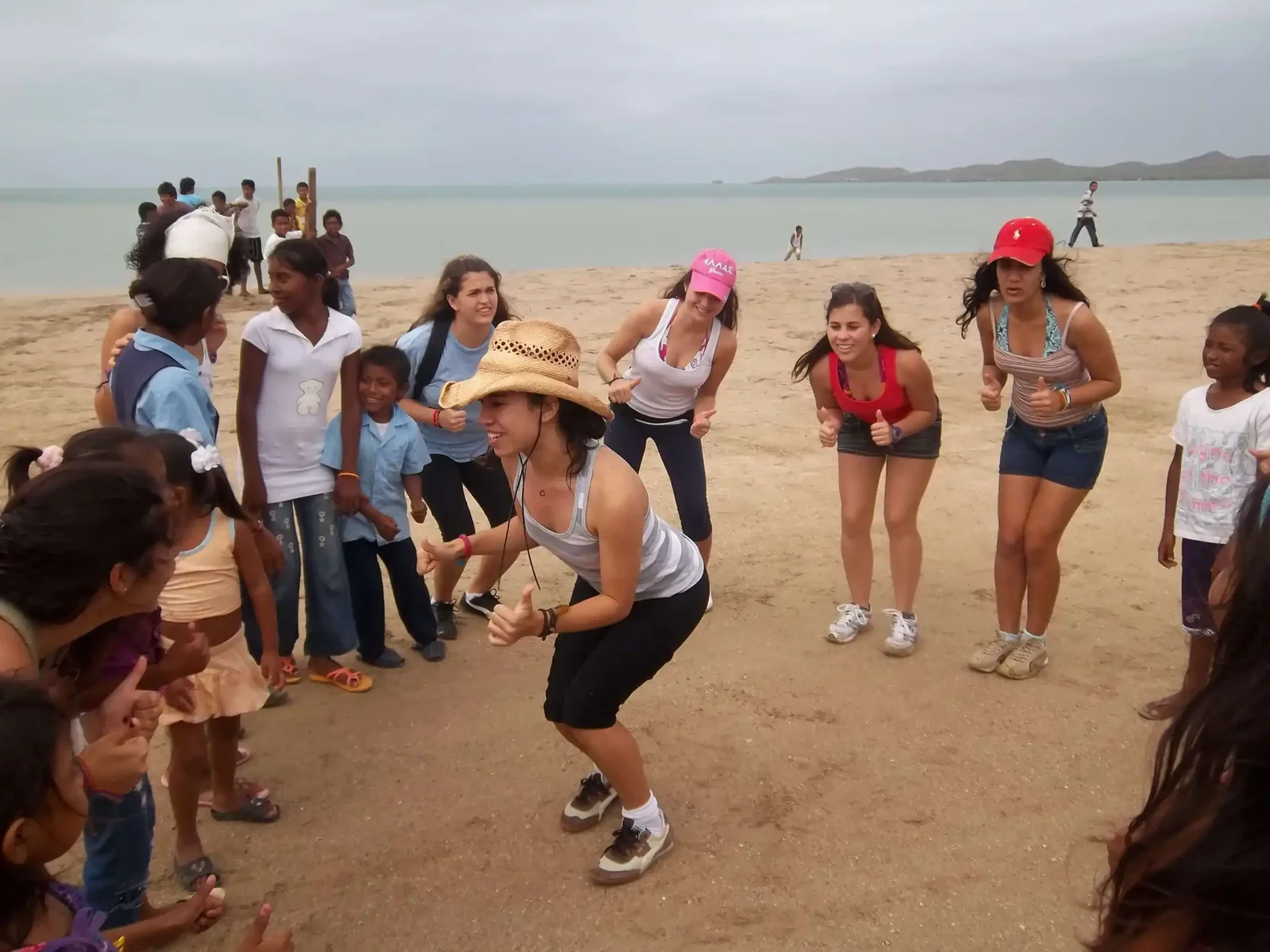 Colegio Colombo Británico — Intercambio Socio Cultural y Deportivo escuela en el Cabo de la Vela